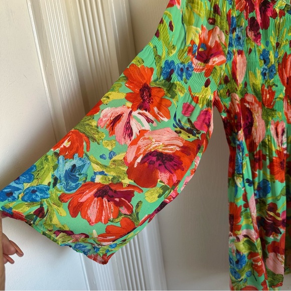 Floral & Ivy Vibrant Floral Lightweight Stretchy Ruffled 3/4 Sleeve Blouse Sz L - Picture 4 of 8